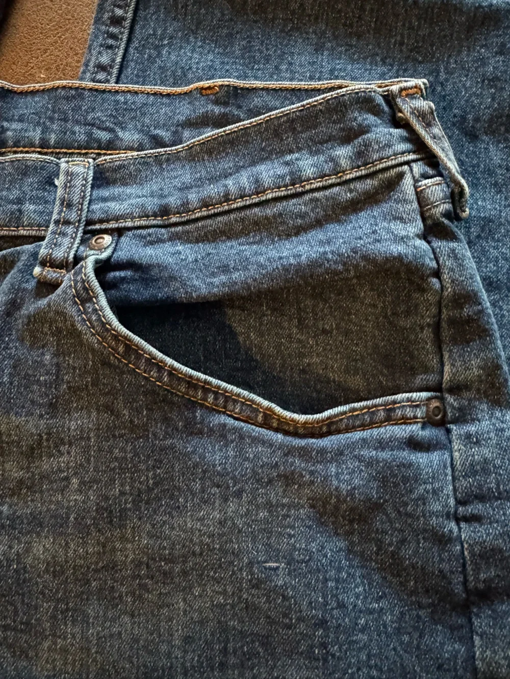 Wrangler Men's Relaxed Fit Blue Denim Jeans 34 x 32 Like New!